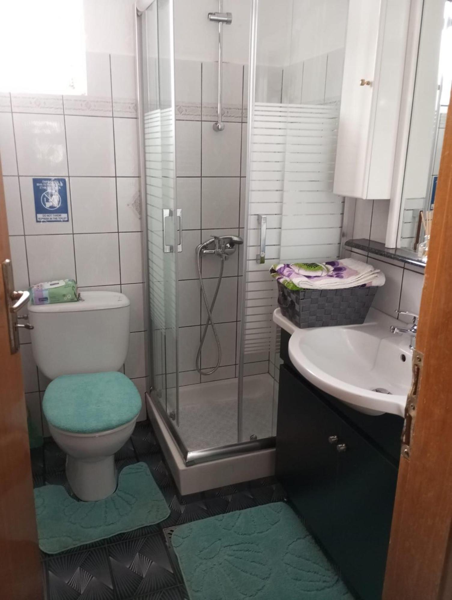 S.T Family Apartement Kalampáka Buitenkant foto