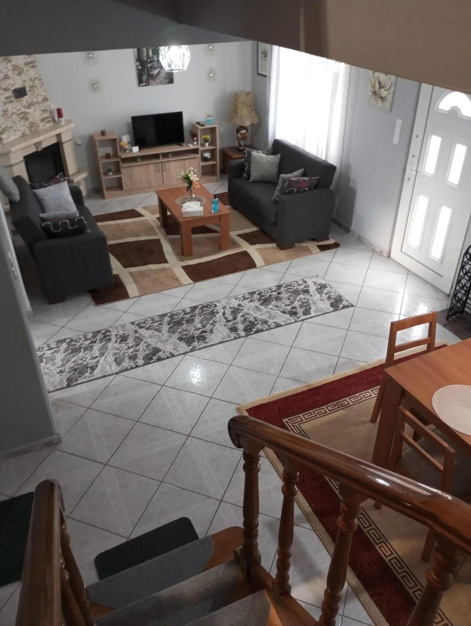 S.T Family Apartement Kalampáka Buitenkant foto